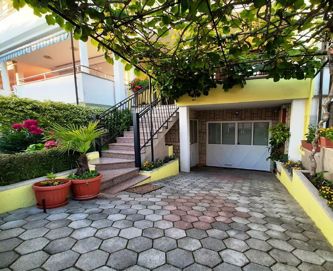 Paradise Beach Apartments Rovinj Exterior foto
