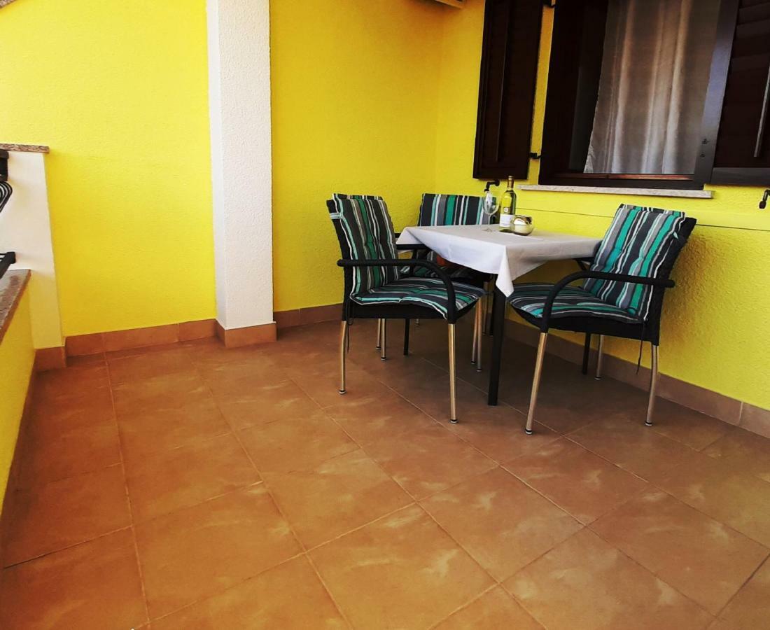 Paradise Beach Apartments Rovinj Exterior foto
