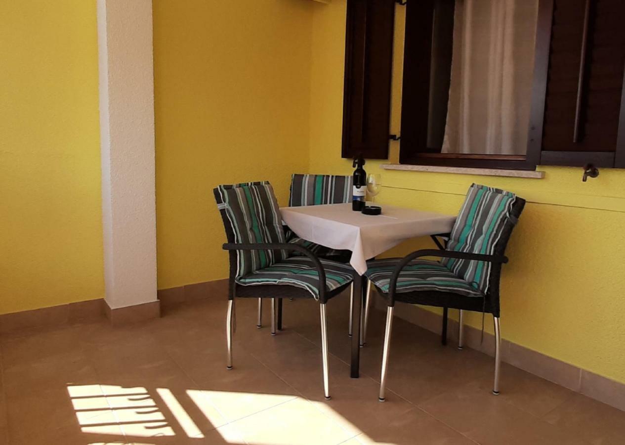 Paradise Beach Apartments Rovinj Exterior foto